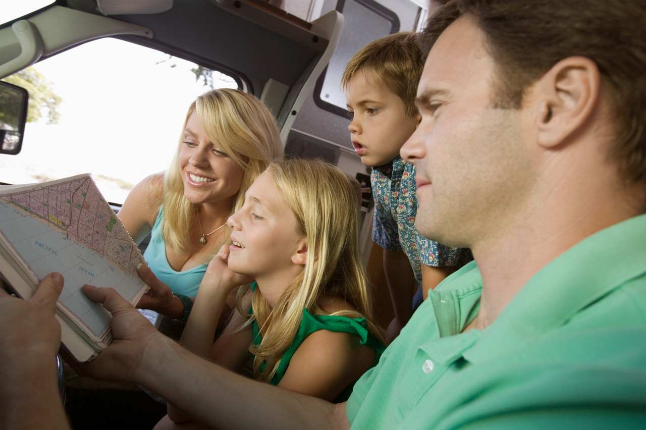 Road Trip Travel Tips For a Family With Kids
